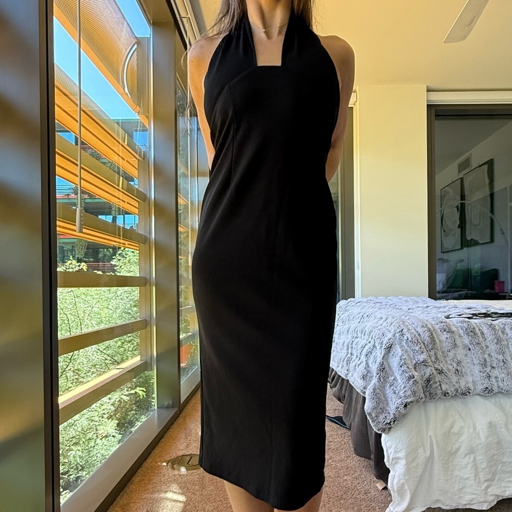 Elliatt Black Midi Dress